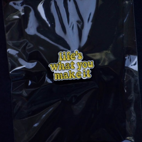 Pack of 5 Beautiful Brand New Self Love/Floral Enamel Pins - Picture 4 of 5